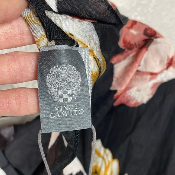 NWT Vince Camuto Floral Print Square Scarf Lightweight Silk Blend - Picture 3 of 8